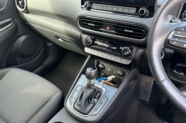 Hyundai KONA 1.6 GDi Hybrid Premium 5dr DCT Pulse Red