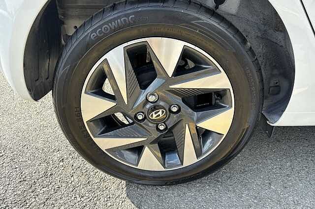 Hyundai I10 1.0 Advance 5dr Auto White