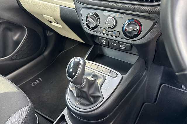 Hyundai I10 1.0 Advance 5dr Auto White