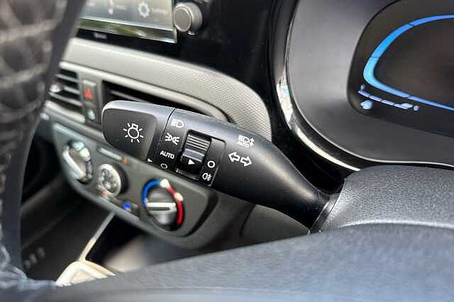 Hyundai I10 1.0 Advance 5dr Auto White