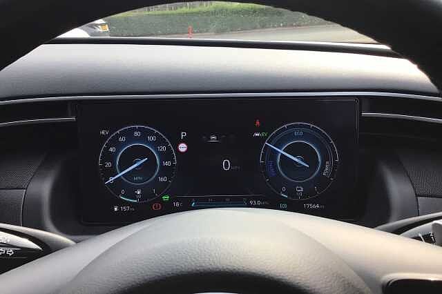 Hyundai TUCSON 1.6 TGDi Plug-in Hybrid Ultimate 5dr 4WD Auto Phantom Black