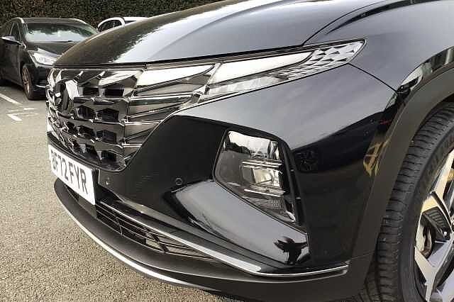 Hyundai TUCSON 1.6 TGDi Plug-in Hybrid Ultimate 5dr 4WD Auto Phantom Black