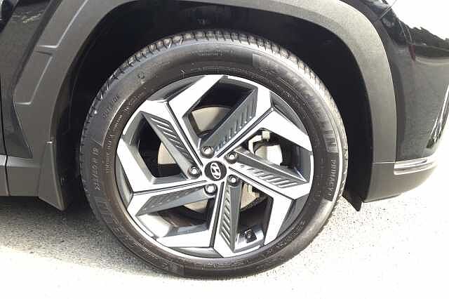 Hyundai TUCSON 1.6 TGDi Plug-in Hybrid Ultimate 5dr 4WD Auto Phantom Black