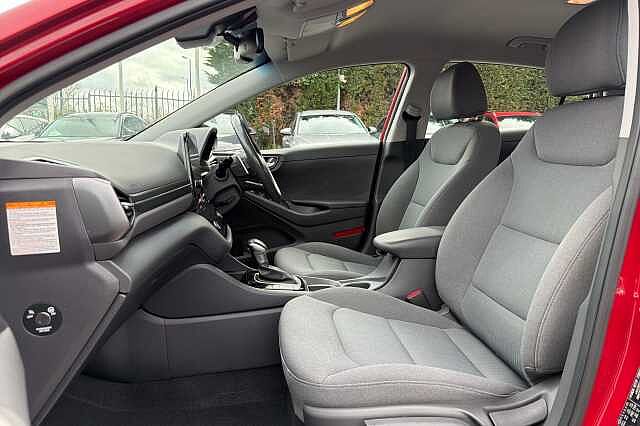 Hyundai Ioniq 1.6 GDi Hybrid Premium 5dr DCT