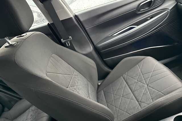 Hyundai Bayon T-GDI SE CONNECT DCT MHEV