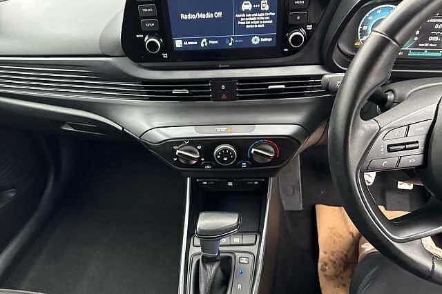 Hyundai Bayon T-GDI SE CONNECT DCT MHEV