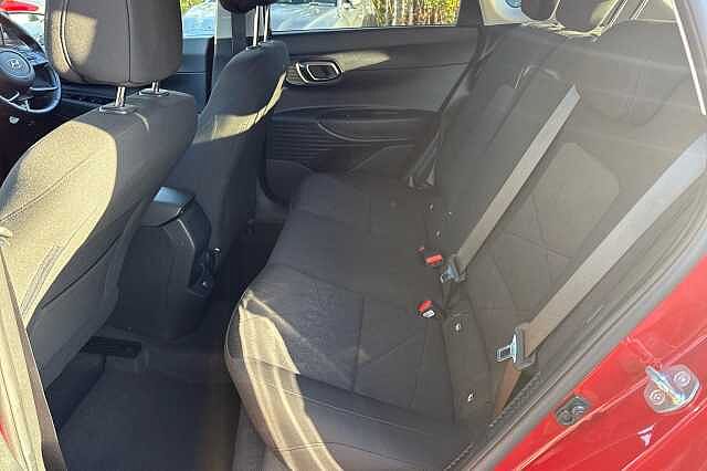 Hyundai Bayon T-GDI PREMIUM DCT MHEV