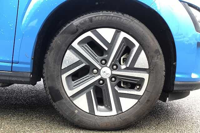 Hyundai Kona PREMIUM