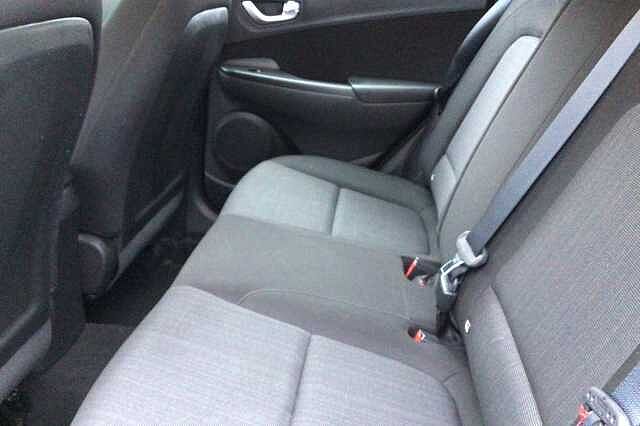 Hyundai Kona T-GDI SE CONNECT MHEV