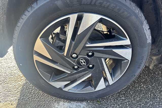 Hyundai Bayon T-GDI SE CONNECT DCT MHEV