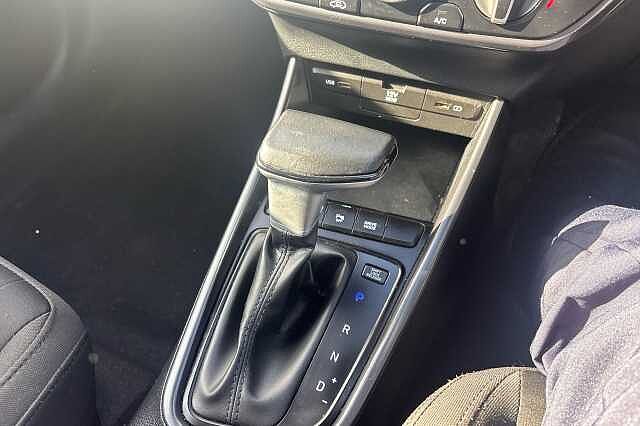 Hyundai Bayon T-GDI SE CONNECT DCT MHEV