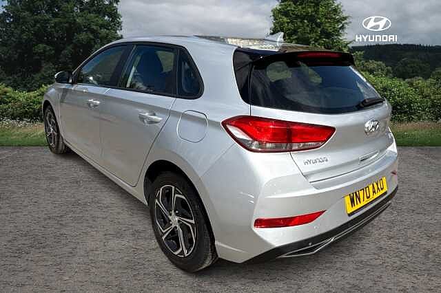 Hyundai i30 T-GDI SE CONNECT MHEV
