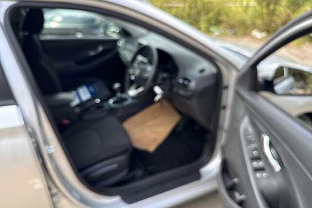 Hyundai i30 T-GDI SE CONNECT MHEV