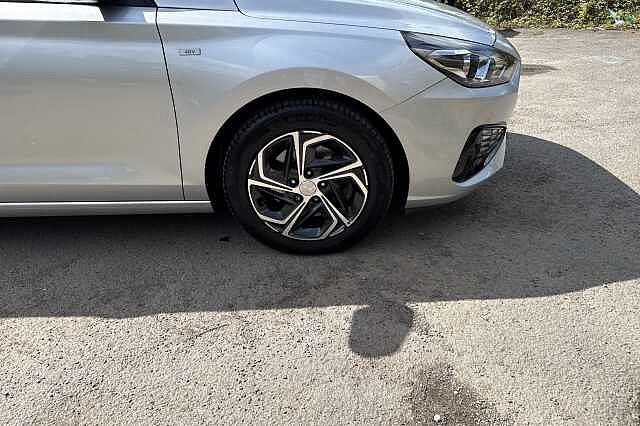 Hyundai i30 T-GDI SE CONNECT MHEV