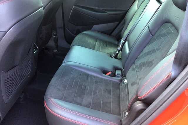 Hyundai TUCSON CRDI N LINE MHEV Engine Red