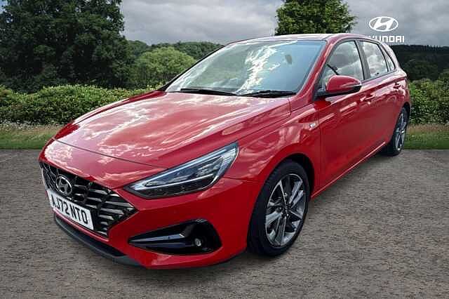 Hyundai I30 T-GDI PREMIUM MHEV Engine Red