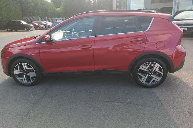 Hyundai BAYON T-GDI PREMIUM MHEV Dragon Red