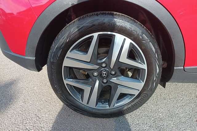 Hyundai BAYON T-GDI PREMIUM MHEV Dragon Red