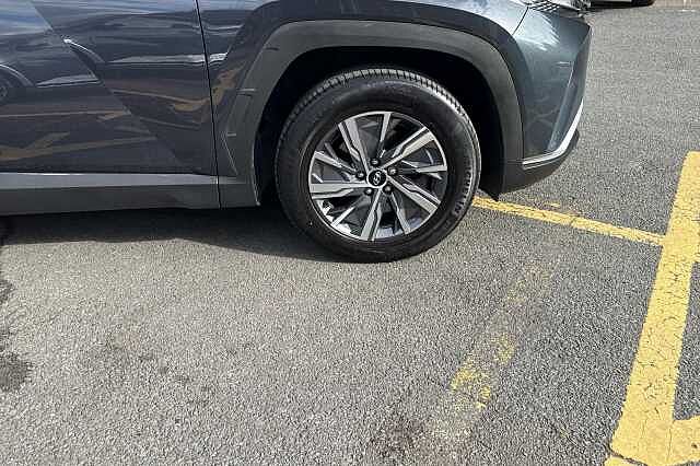 Hyundai TUCSON T-GDI SE CONNECT Grey