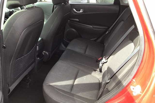 Hyundai KONA T-GDI PREMIUM MHEV Ultimate Red