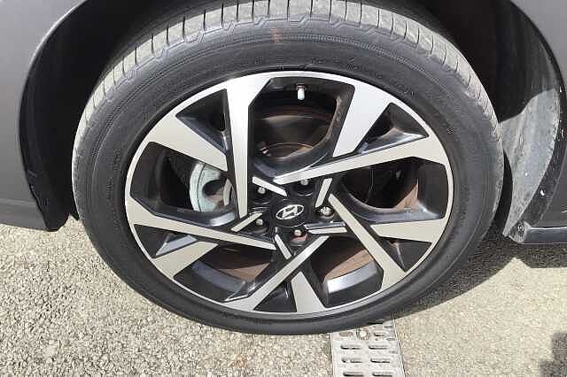 Hyundai KONA T-GDI PREMIUM MHEV Ultimate Red