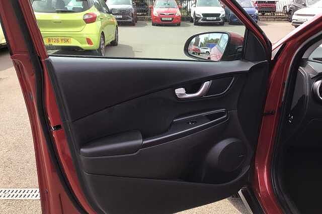 Hyundai KONA T-GDI PREMIUM MHEV Ultimate Red