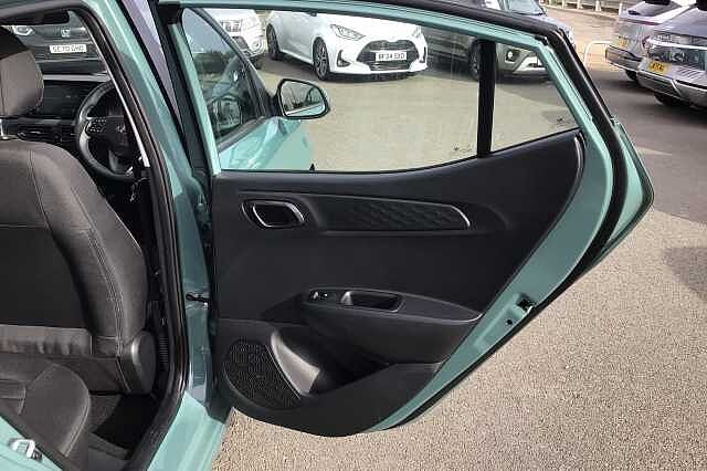 Hyundai i10 1.2 Advance 5dr