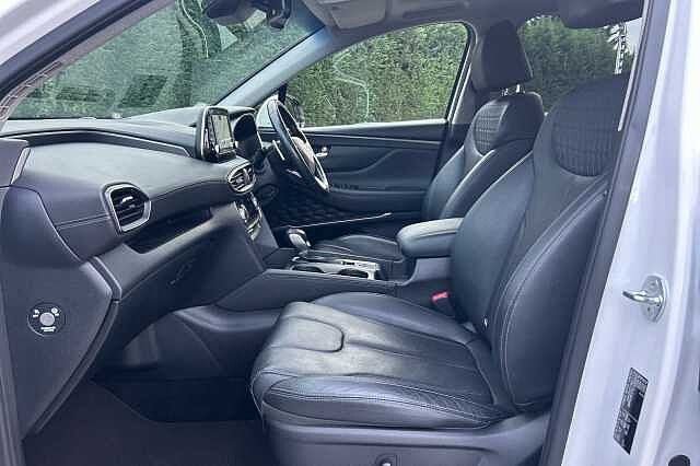Hyundai SANTA FE 2.2 CRDi Premium SE 5dr 4WD Auto White