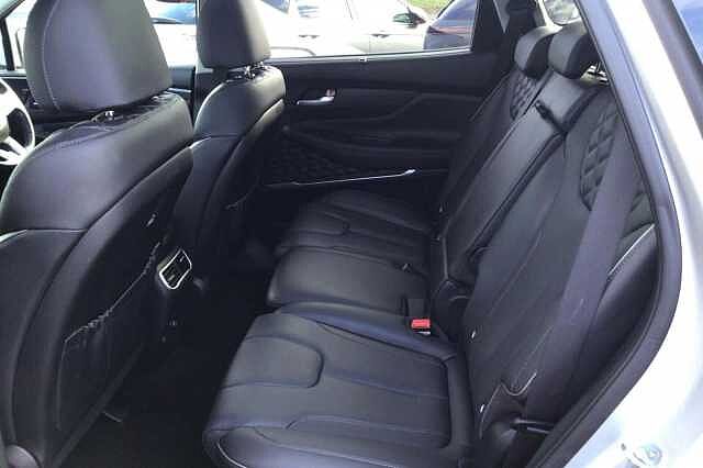 Hyundai Santa Fe 1.6 T-GDi 13.8kWh Ultimate SUV 5dr Petrol Plug-in Hybrid Auto 4WD Euro 6 (s/s) (