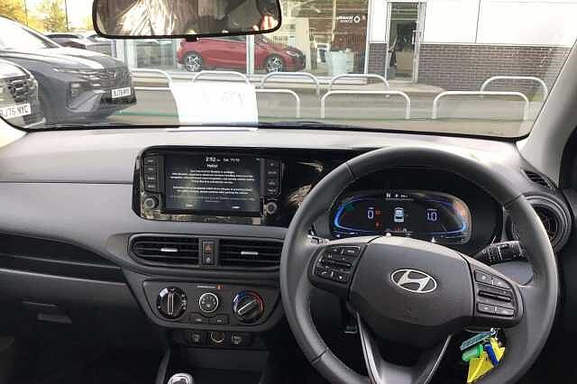 Hyundai i10 1.0 Advance Hatchback 5dr Petrol Auto Euro 6 (s/s) (63 ps)